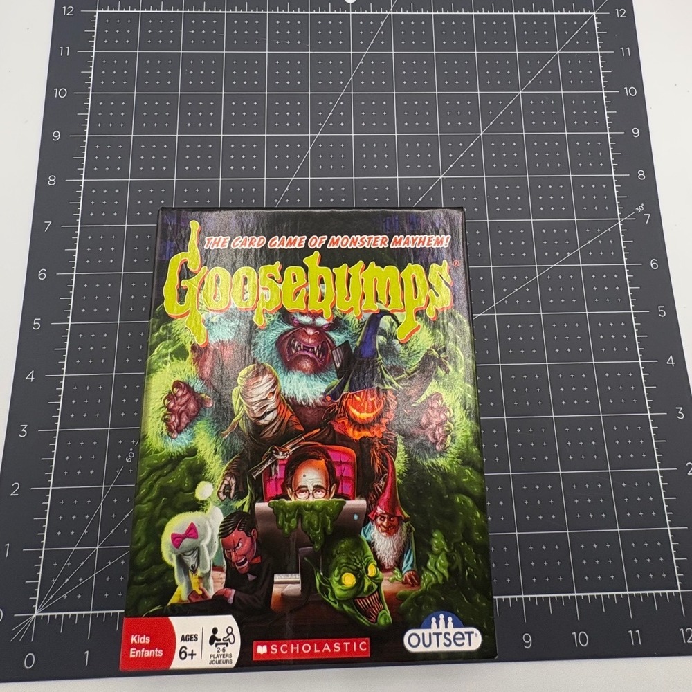 Goosebumps The Card Game of Monster Mayhem Outset Scholastic RL Stine
